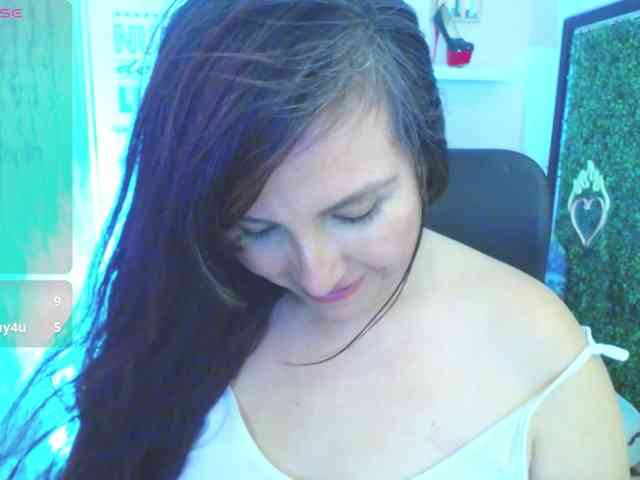 Evelyn-mature19 webcam