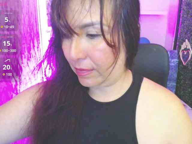 Evelyn-mature19 webcam