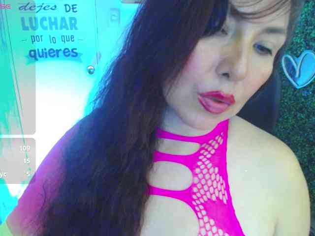 Evelyn-mature19 webcam