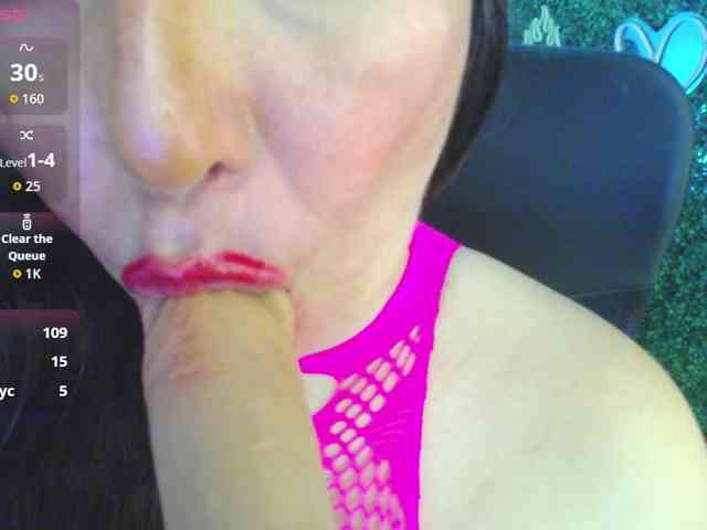 Evelyn-mature19 webcam