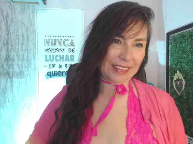Evelyn-mature19 webcam