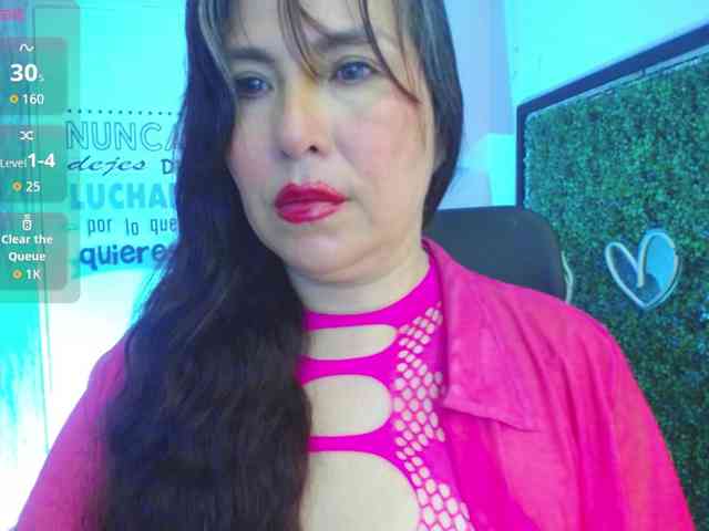 Evelyn-mature19 webcam