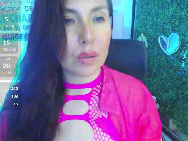 Evelyn-mature19 webcam