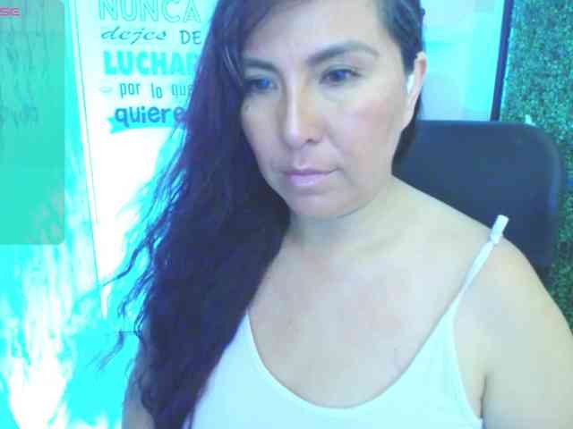 Evelyn-mature19 webcam