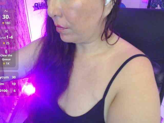 Evelyn-mature19 webcam