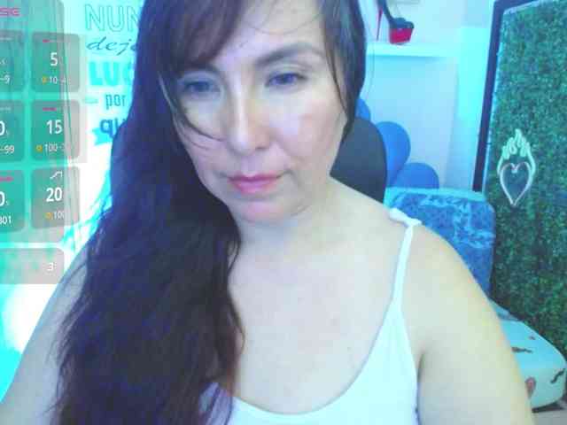 Evelyn-mature19 webcam