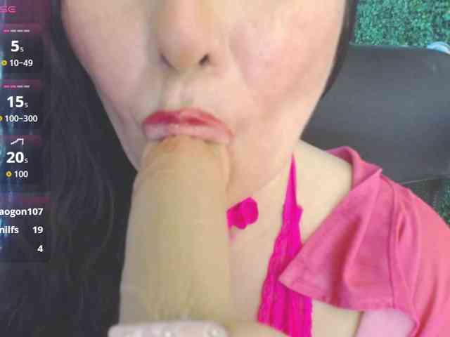 Evelyn-mature19 webcam