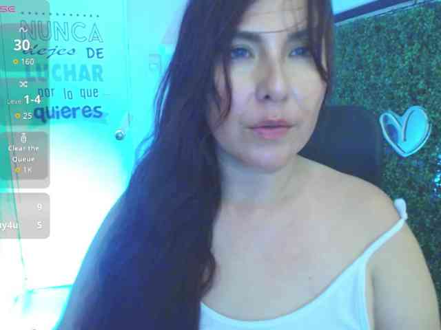 Evelyn-mature19 webcam