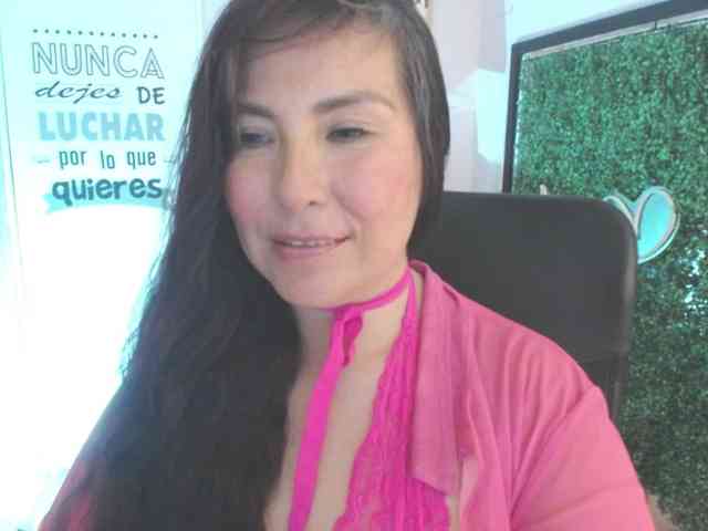 Evelyn-mature19 webcam