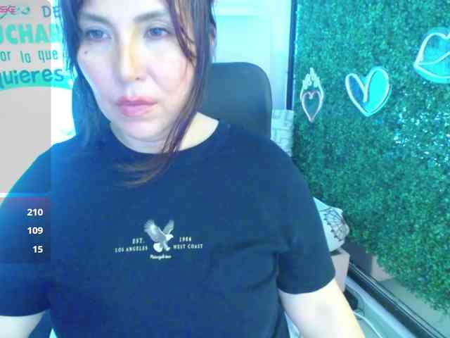 Evelyn-mature19 webcam