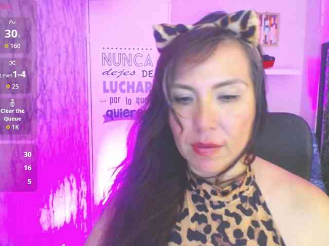 Evelyn-mature19 webcam