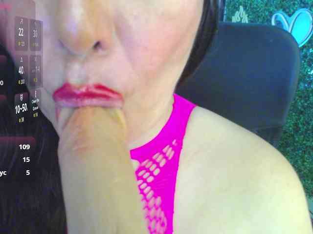 Evelyn-mature19 webcam