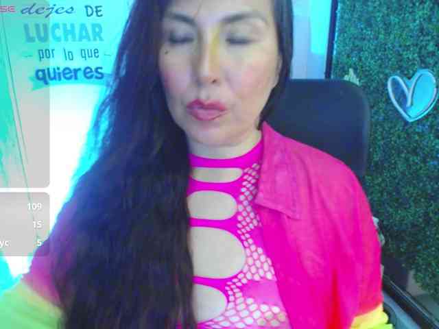 Evelyn-mature19 webcam