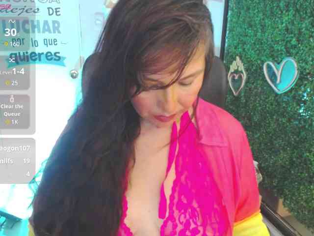 Evelyn-mature19 webcam