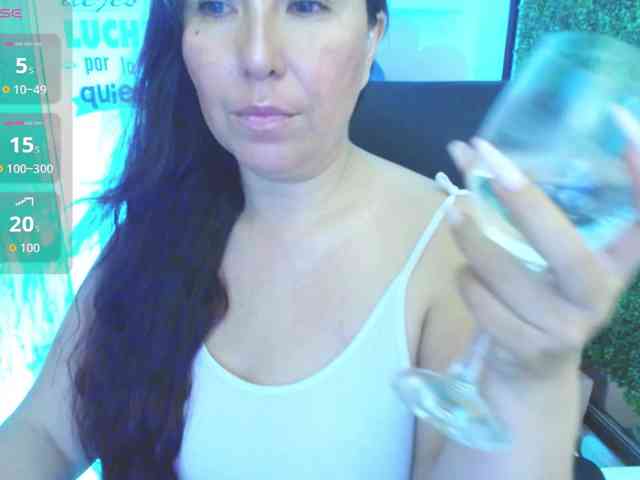 Evelyn-mature19 webcam