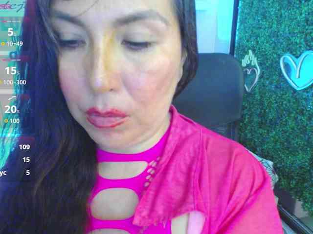 Evelyn-mature19 webcam