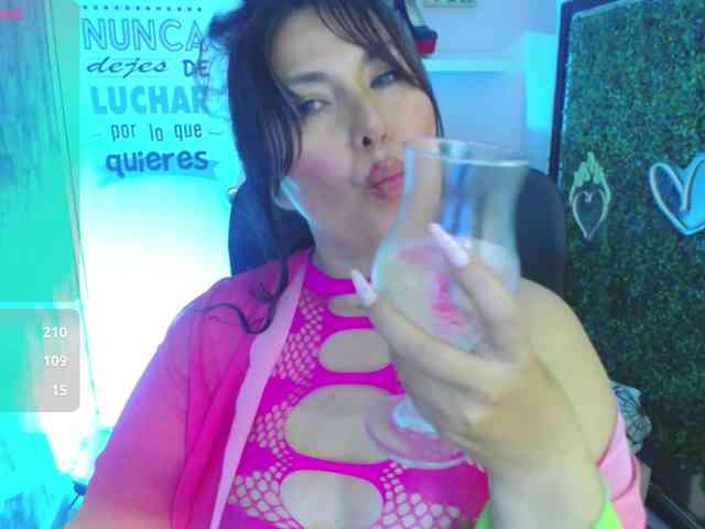 Evelyn-mature19 webcam