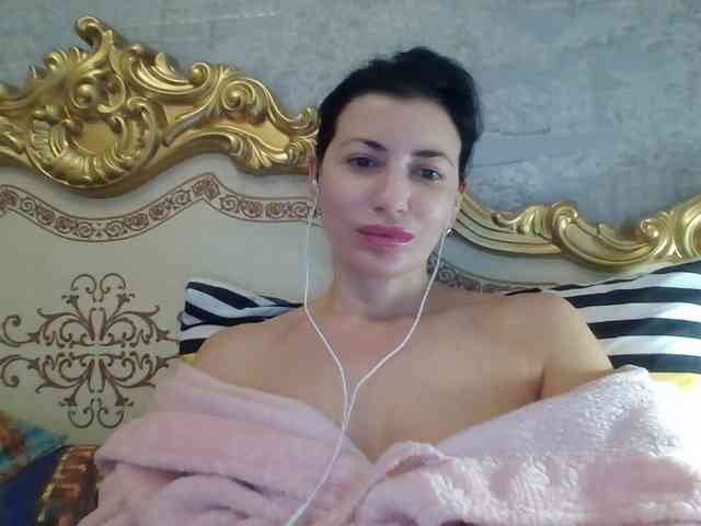 Rosalinda37 webcam