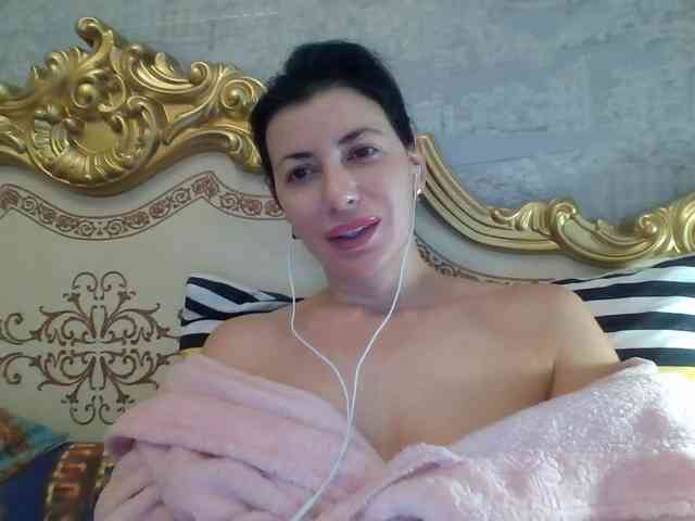 Rosalinda37 webcam