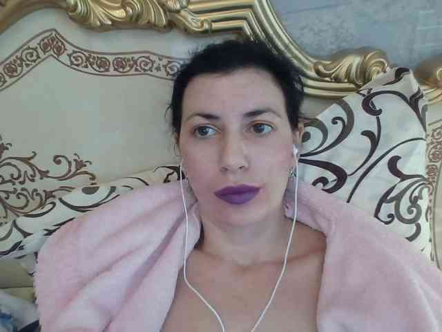 Rosalinda37 webcam