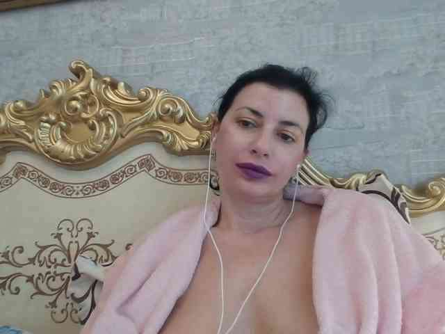 Rosalinda37 webcam