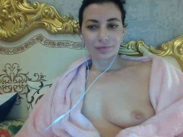 Rosalinda37 webcam