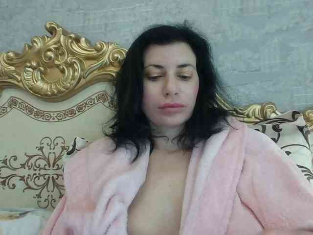 Rosalinda37 webcam