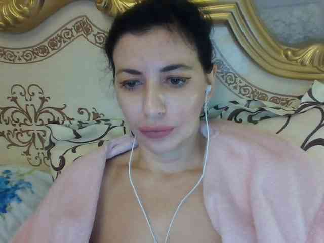Rosalinda37 webcam