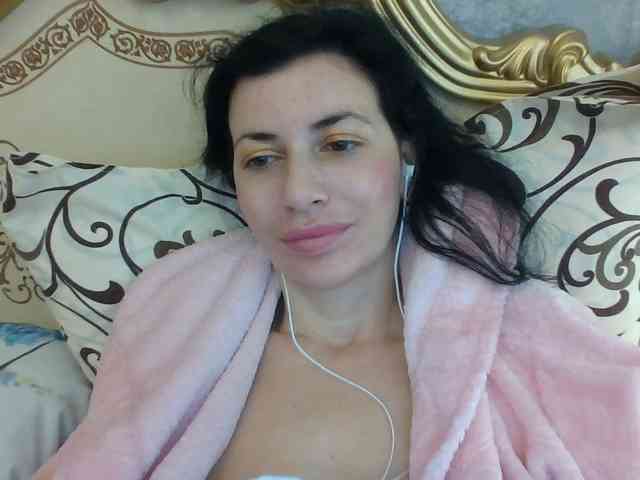 Rosalinda37 webcam