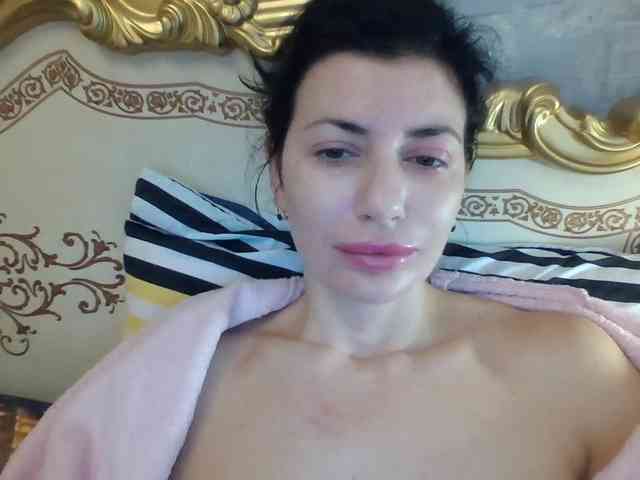 Rosalinda37 webcam
