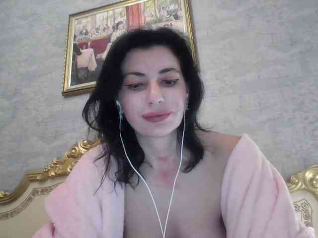 Rosalinda37 webcam