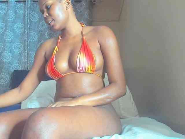 Lucienah webcam