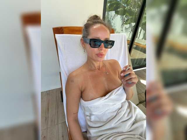 Gratis Live Sexcam mit -CandyViki- -CandyViki-