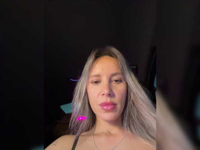 CandyViki webcam