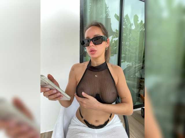 Gratis Live Sexcam mit -CandyViki- -CandyViki-