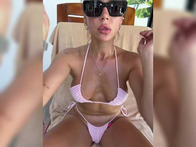 Vai a chattare su -CandyViki- -CandyViki-