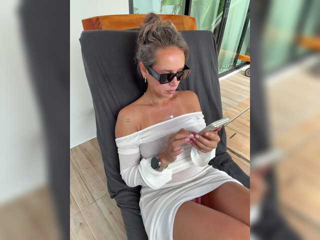 Vai a chattare su -CandyViki- -CandyViki-