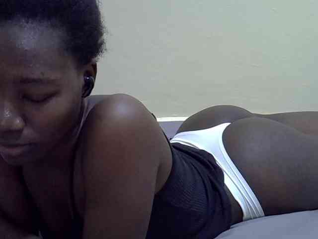 Sexydee14 webcam