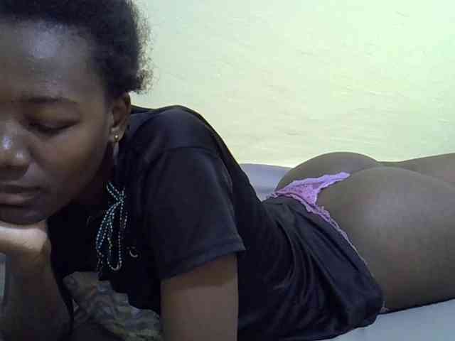 Sexydee14 webcam
