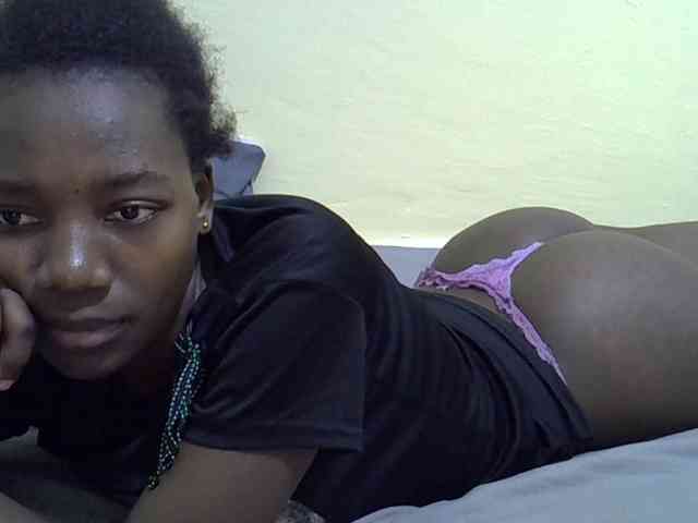 Sexydee14 webcam