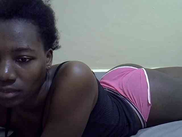 Sexydee14 webcam