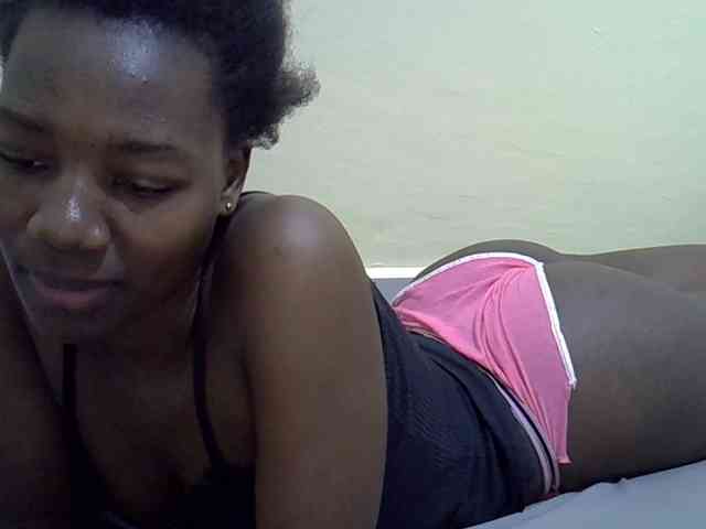 Sexydee14 webcam