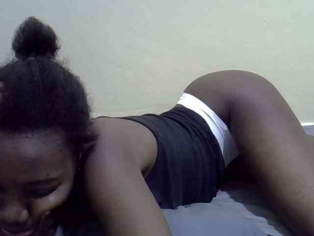 Sexydee14 webcam