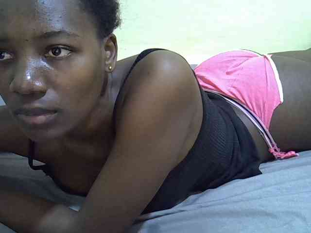 Sexydee14 webcam