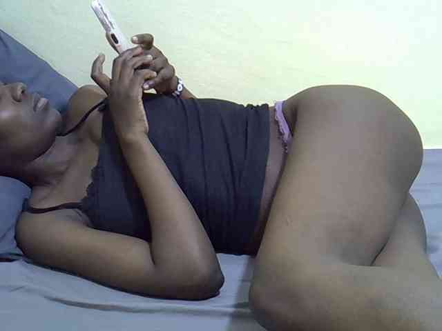 Sexydee14 webcam