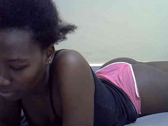 Sexydee14 webcam