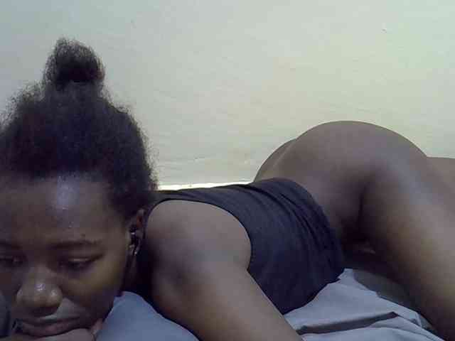 Sexydee14 webcam