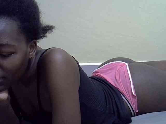 Sexydee14 webcam