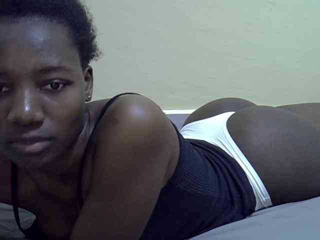 Sexydee14 webcam