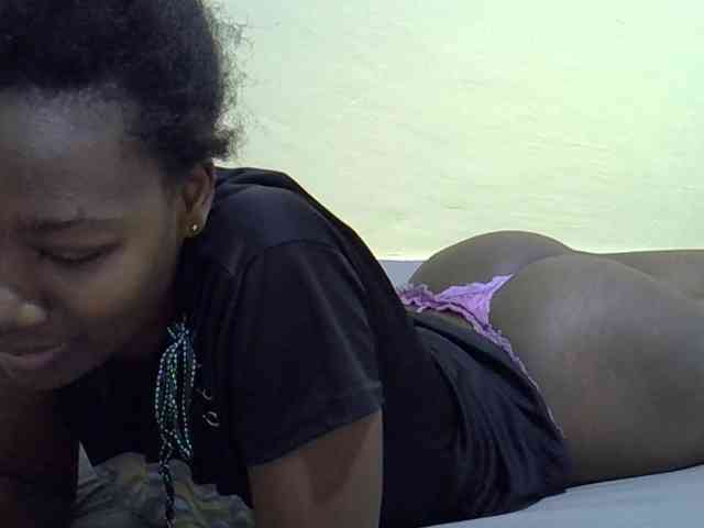 Sexydee14 webcam